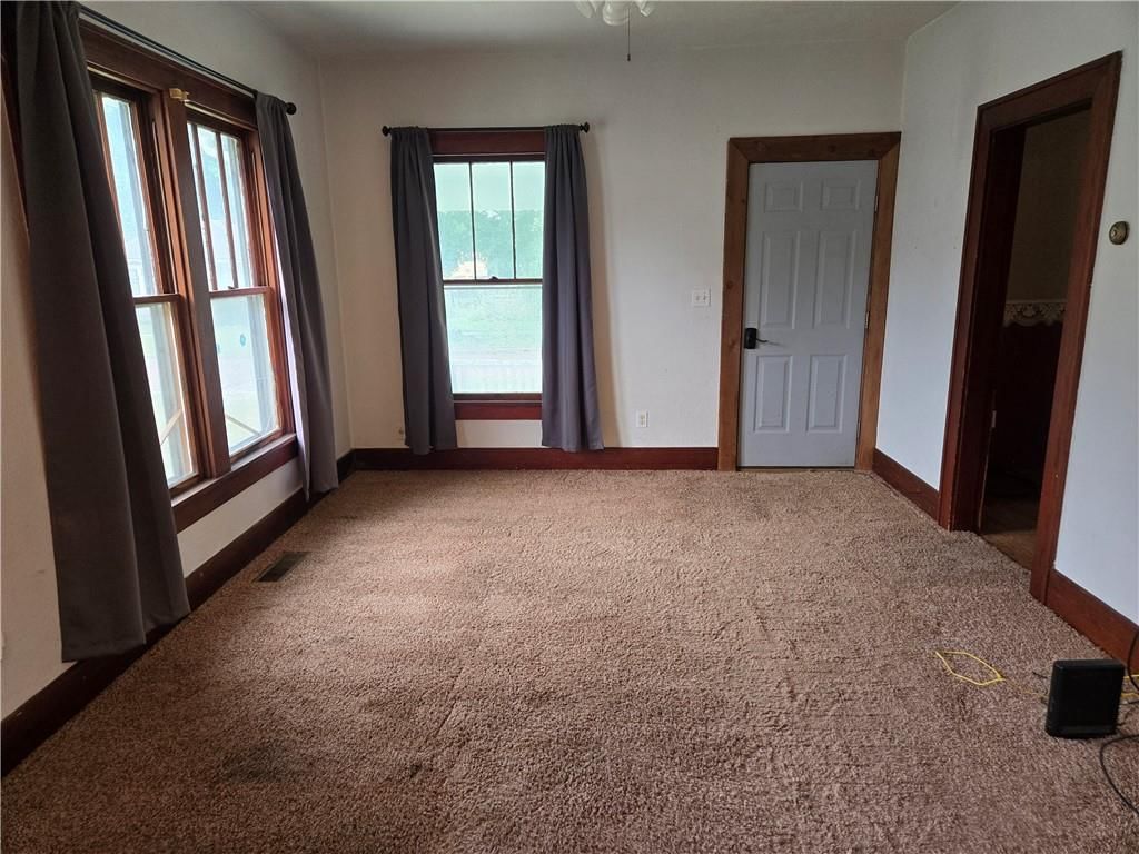 Photo 16 of 40 - 408 E Miami Street, Paola, KS 66071