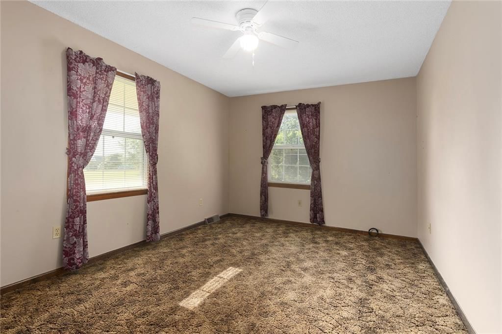 16008 NE 176th Street — photo 23