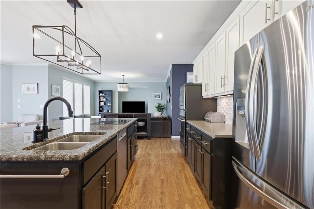 5911 Theden Street — photo 14