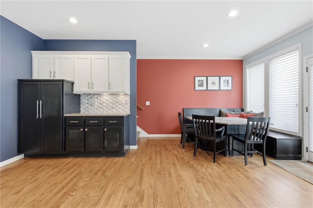 5911 Theden Street — photo 16