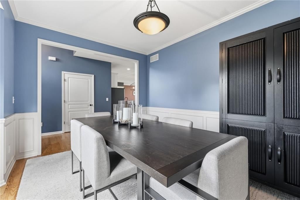 5911 Theden Street — photo 18