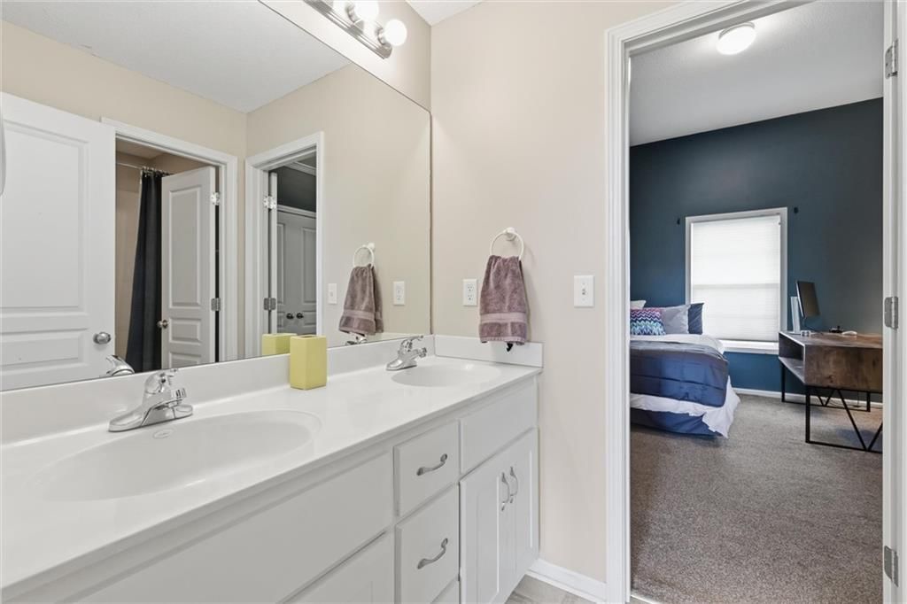 5911 Theden Street — photo 26