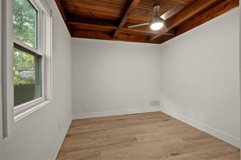 5058 Comanche Lane — photo 12