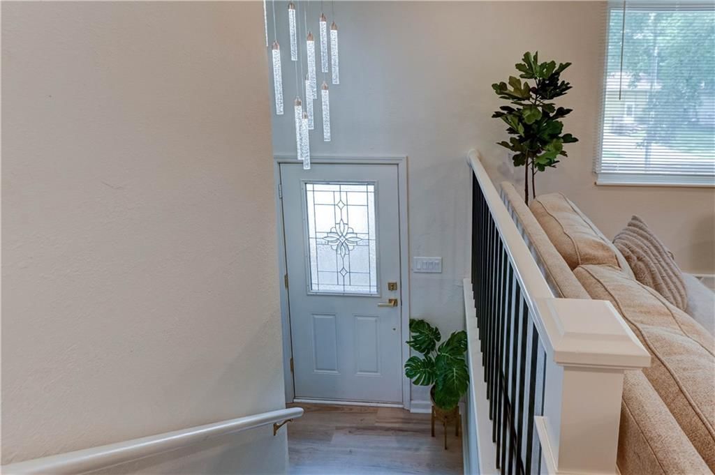 110 Erin Street — photo 3