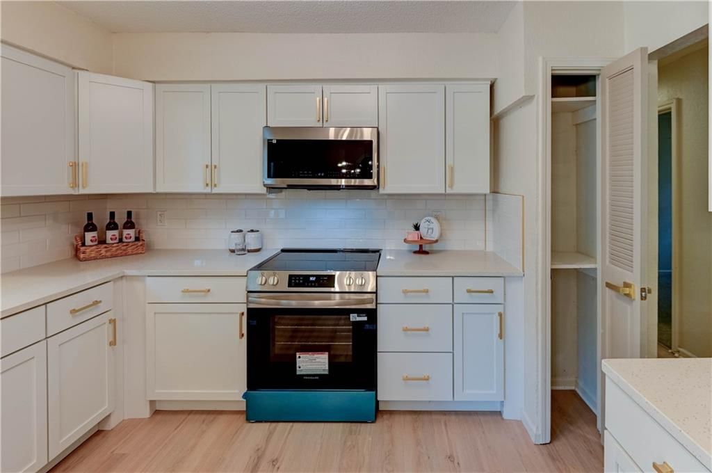 110 Erin Street — photo 11
