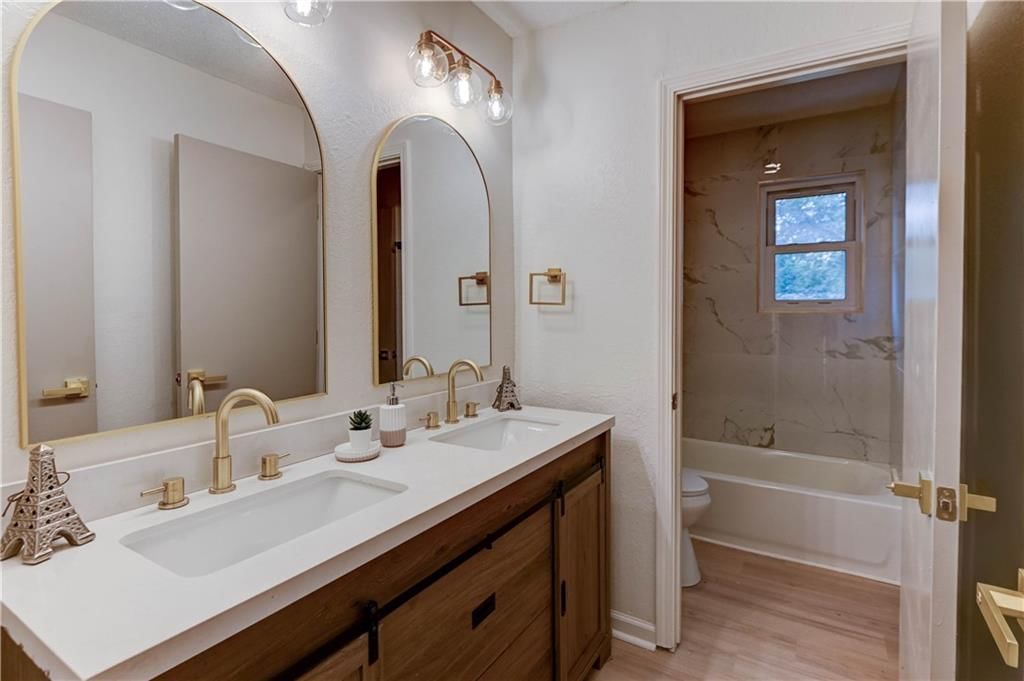 110 Erin Street — photo 14