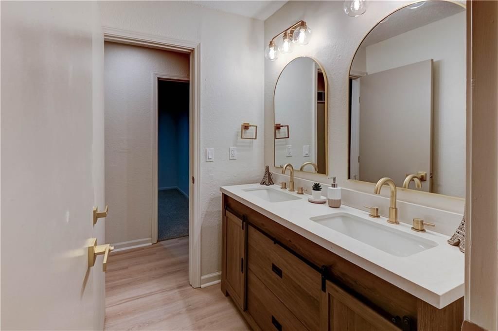 110 Erin Street — photo 15