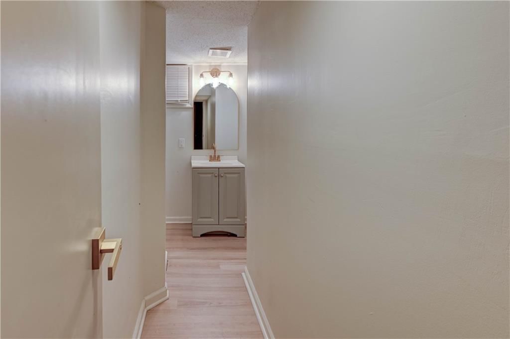 110 Erin Street — photo 26