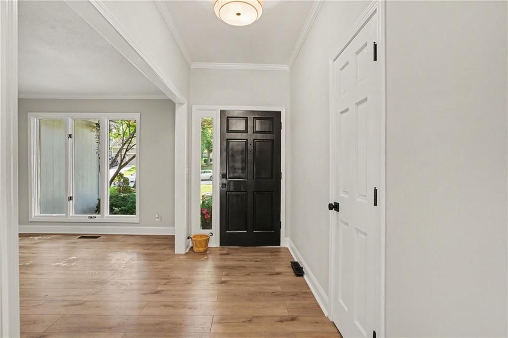 3212 N 110th Street — photo 2