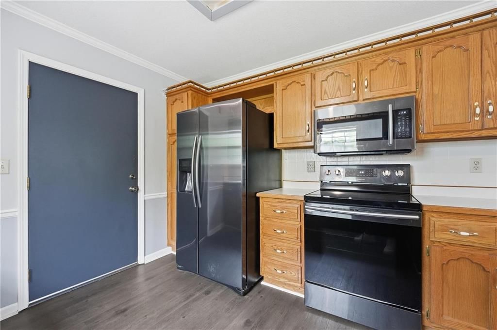 113 E Sierra Drive — photo 15