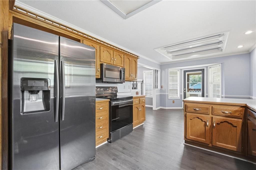 113 E Sierra Drive — photo 16