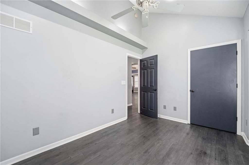 113 E Sierra Drive — photo 19