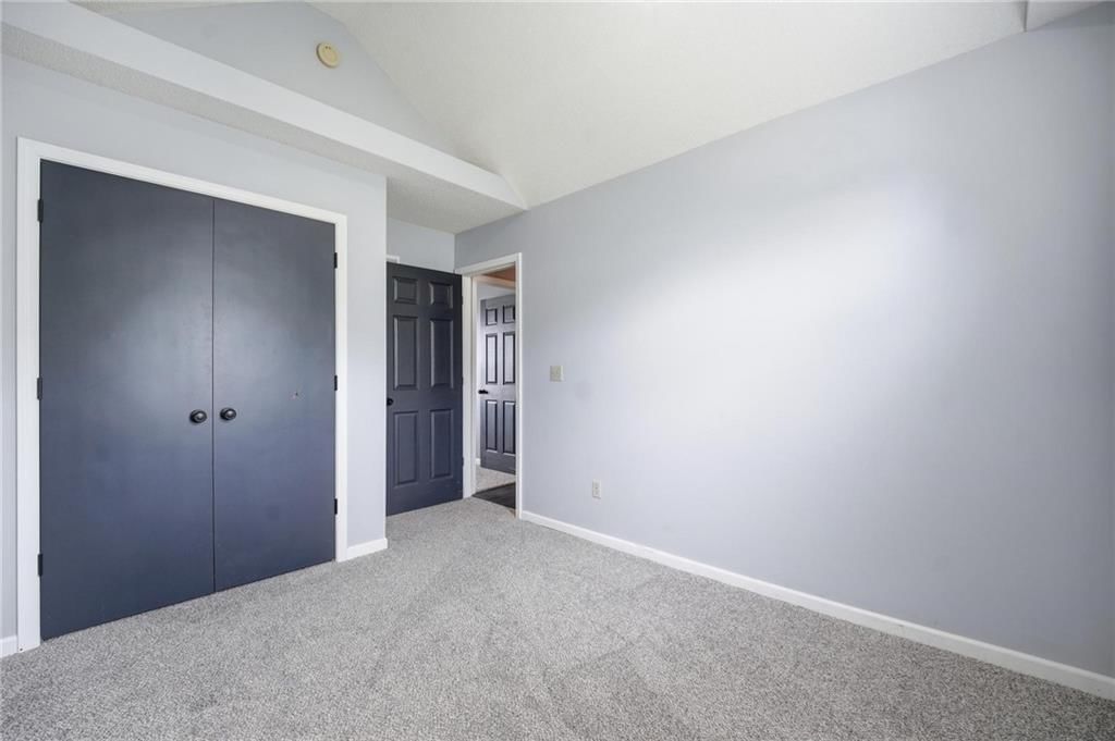 113 E Sierra Drive — photo 22