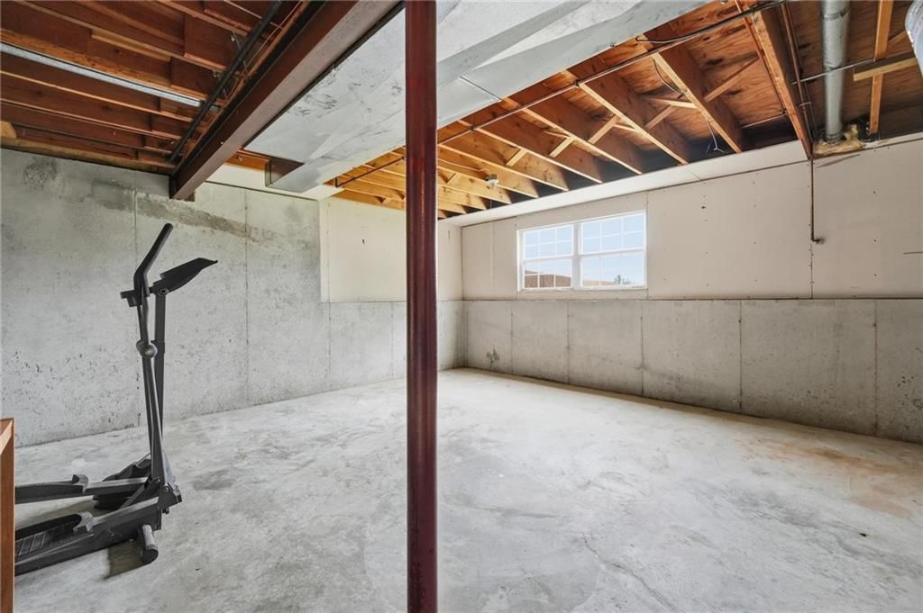 113 E Sierra Drive — photo 33