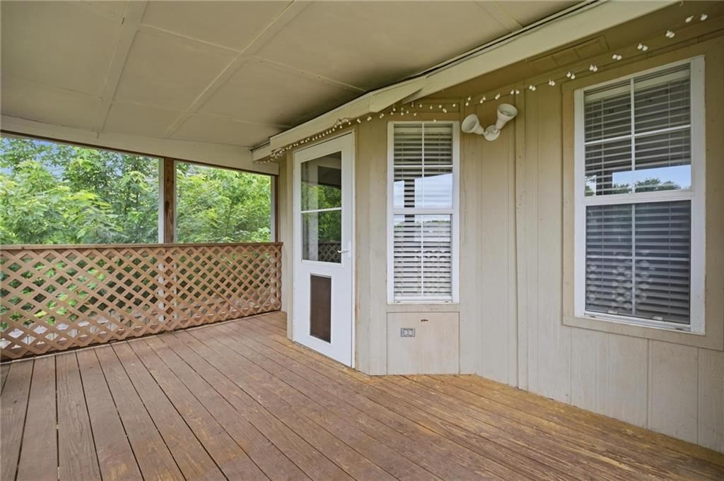 113 E Sierra Drive — photo 37