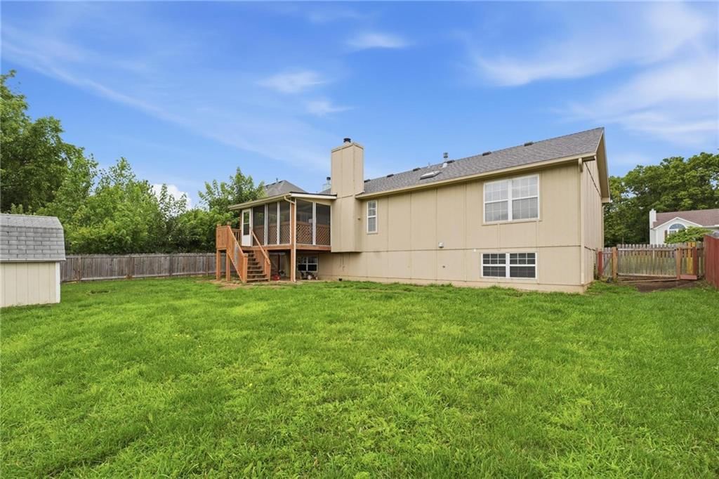 113 E Sierra Drive — photo 40