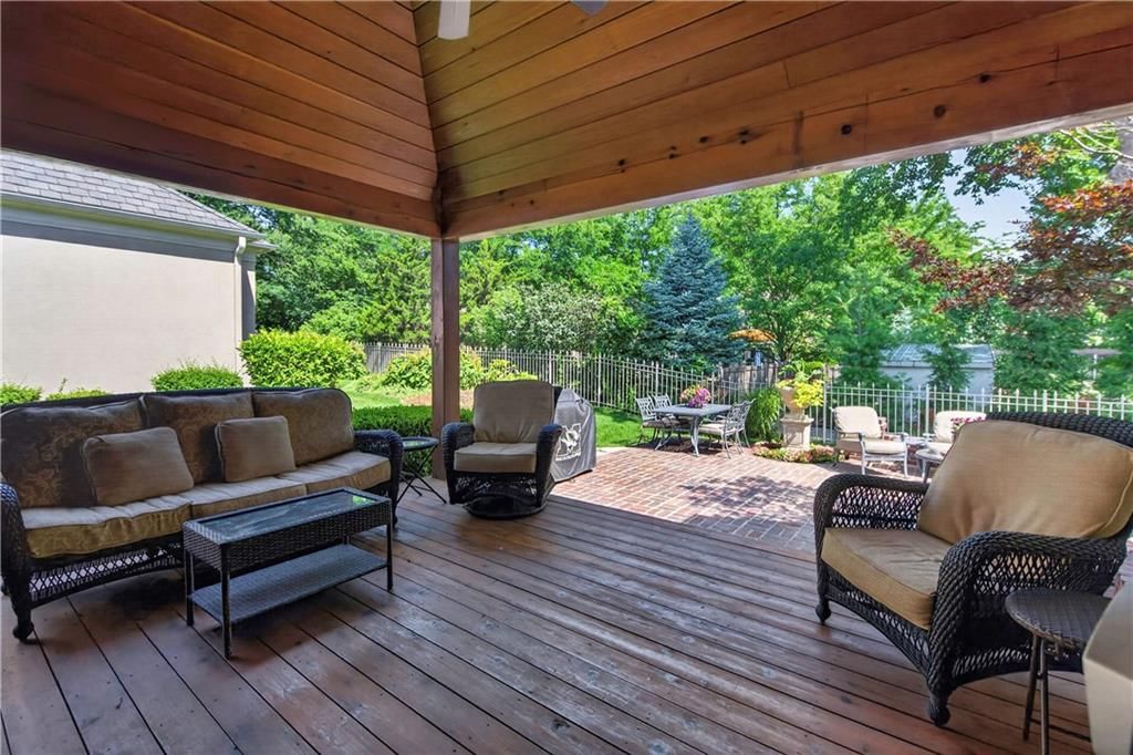 5248 W 115TH Terrace — photo 38