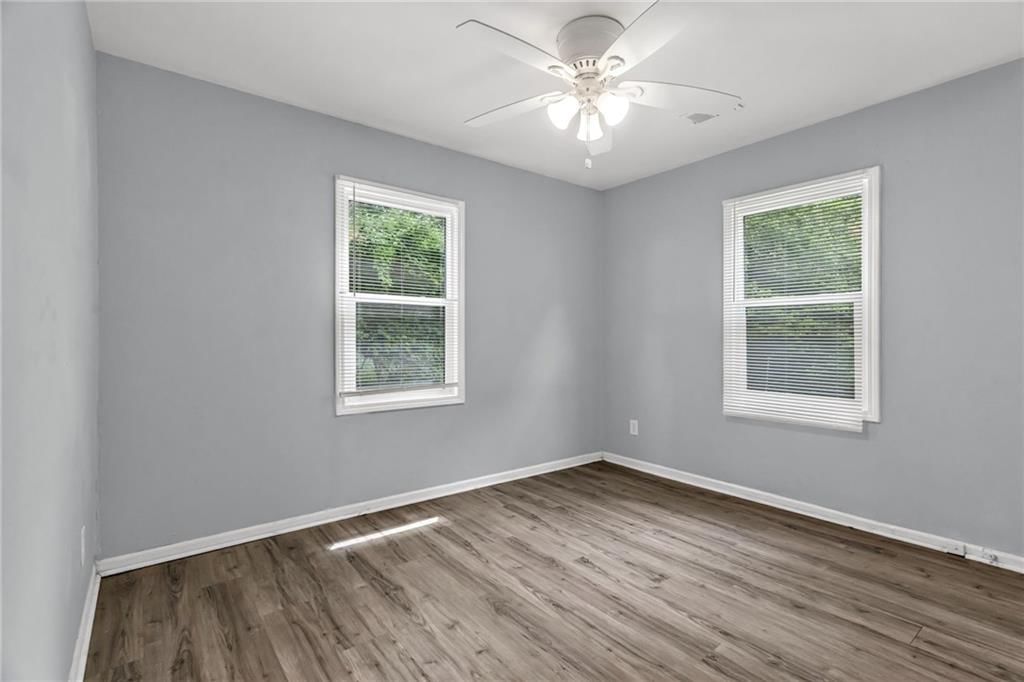6011 Freeman Avenue — photo 8