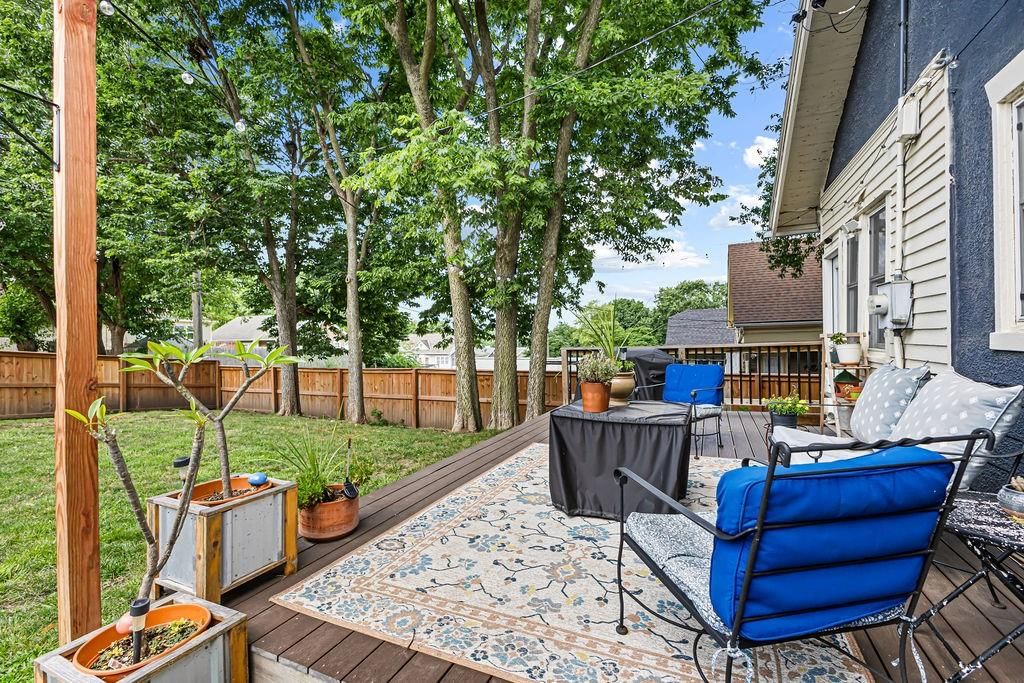 2814 Sylvanie Street — photo 27