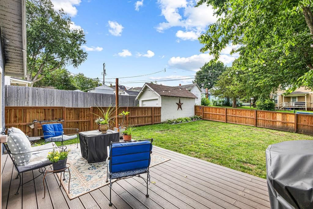 2814 Sylvanie Street — photo 28