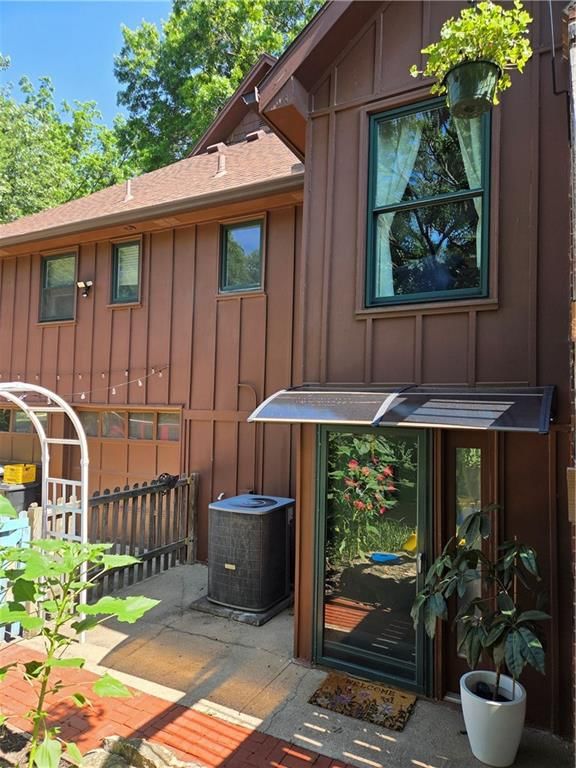 1107 E 109th Terrace — photo 34