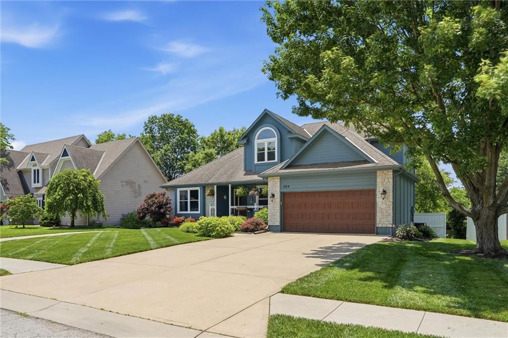 204 N WALKER Drive — photo 3