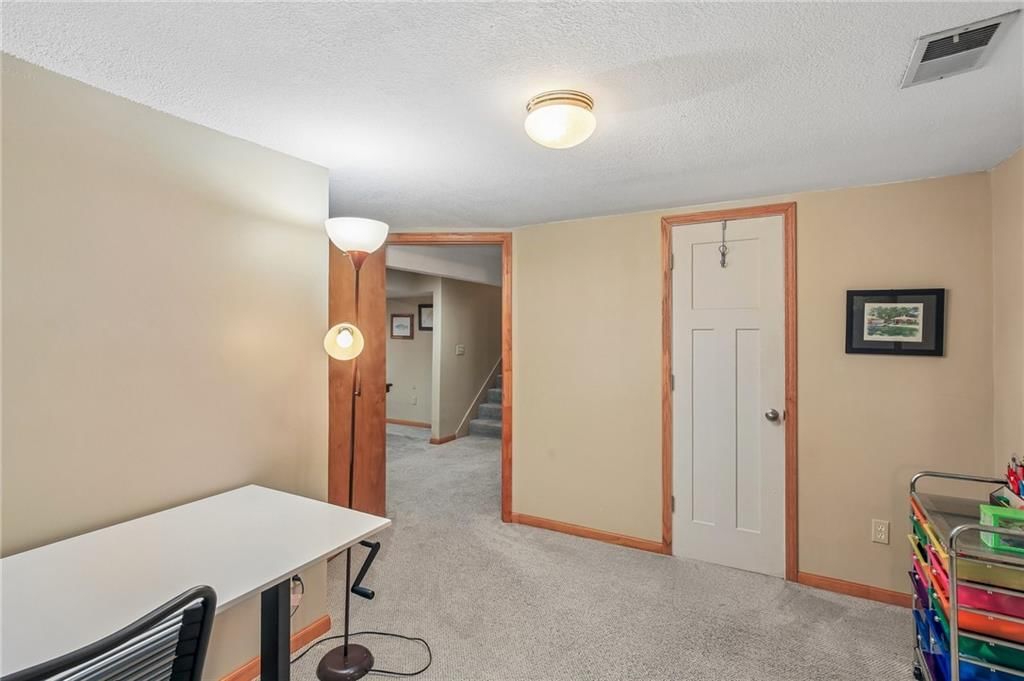 21629 Green Road — photo 31