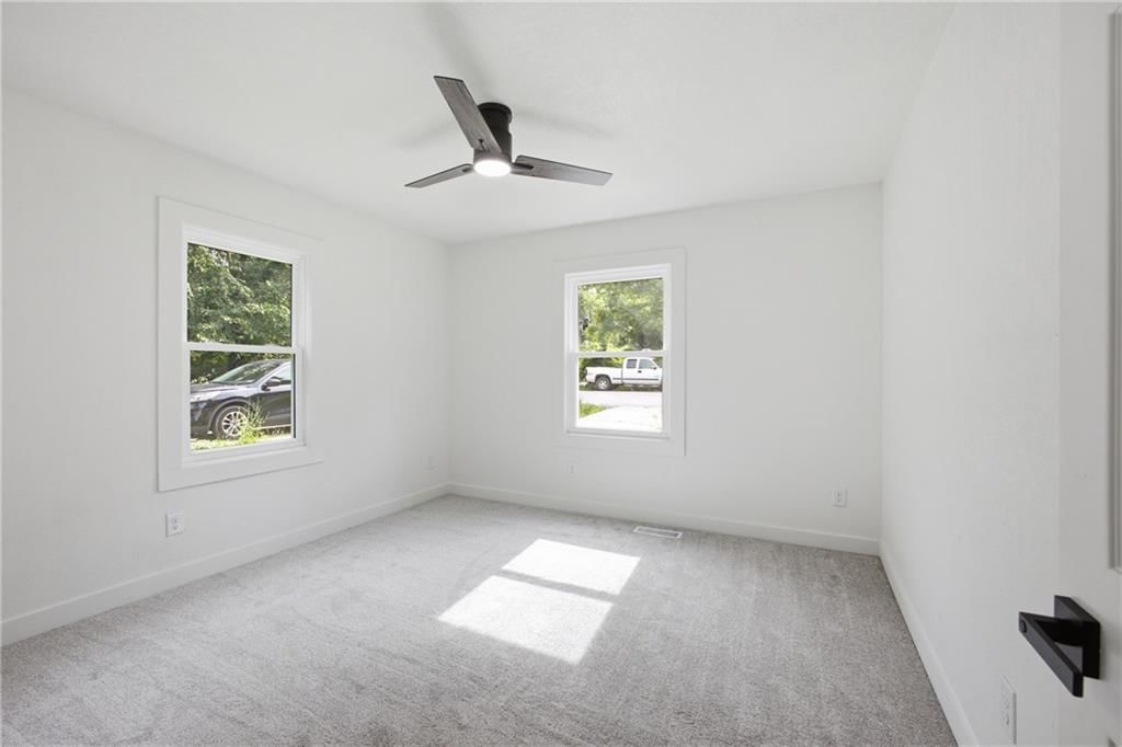 2221 S Hawthorne Avenue — photo 9