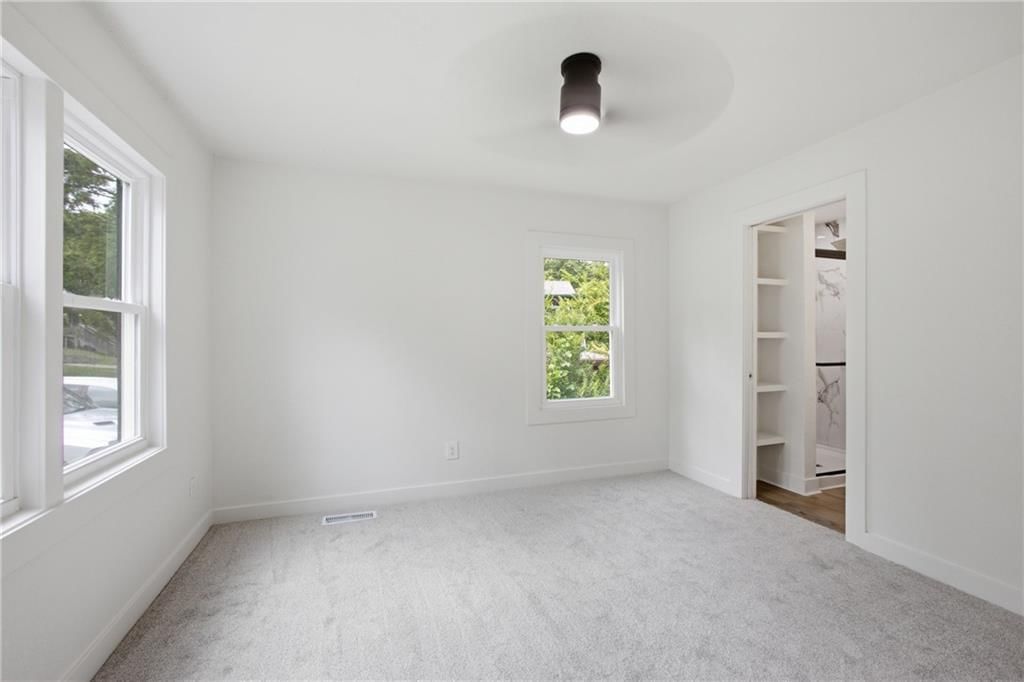 2221 S Hawthorne Avenue — photo 12