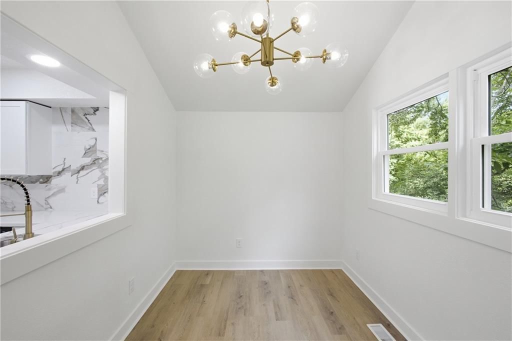 2221 S Hawthorne Avenue — photo 20
