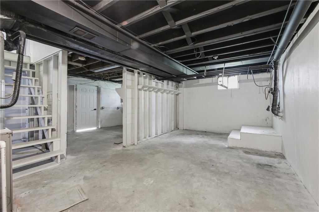 2221 S Hawthorne Avenue — photo 21