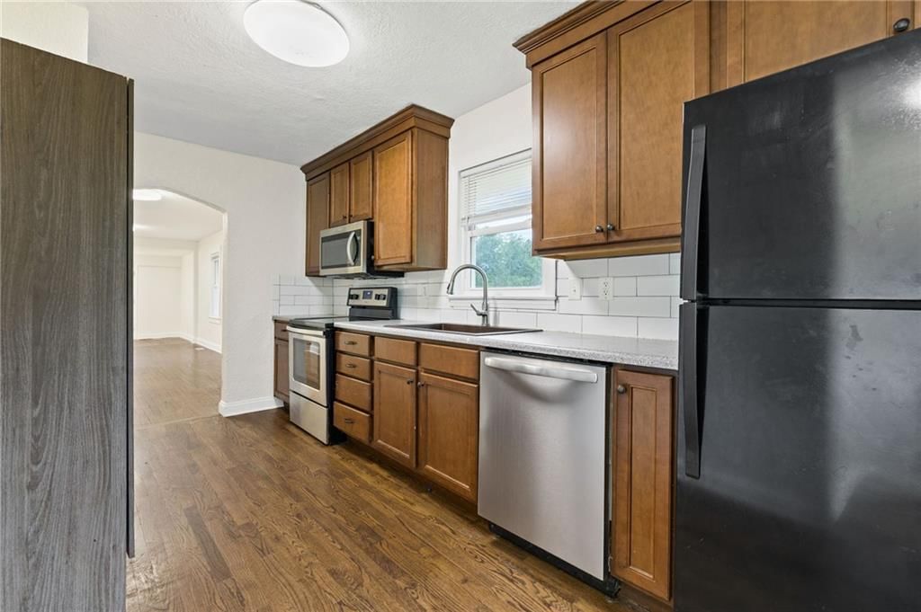 1131 N 49th Terrace — photo 5