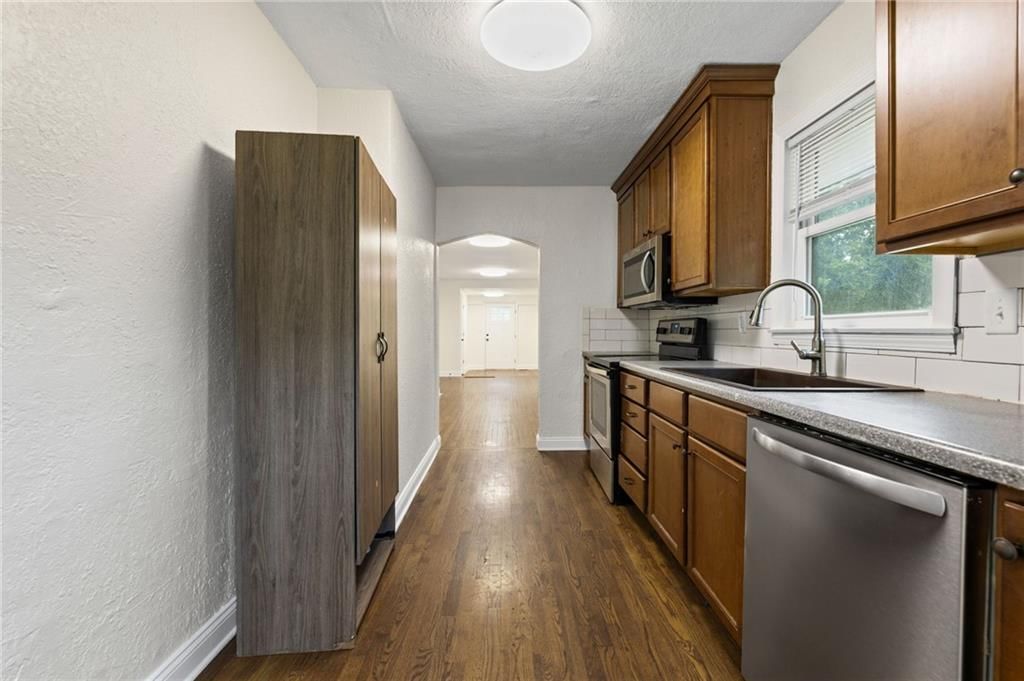 1131 N 49th Terrace — photo 7