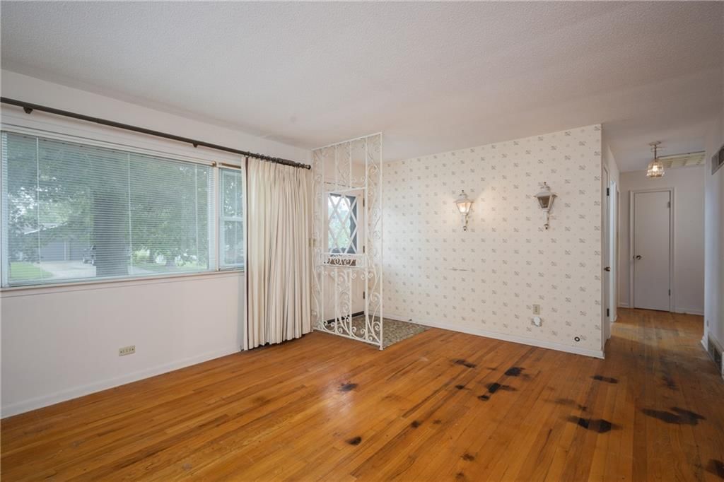 1602 NE 75th Terrace — photo 8