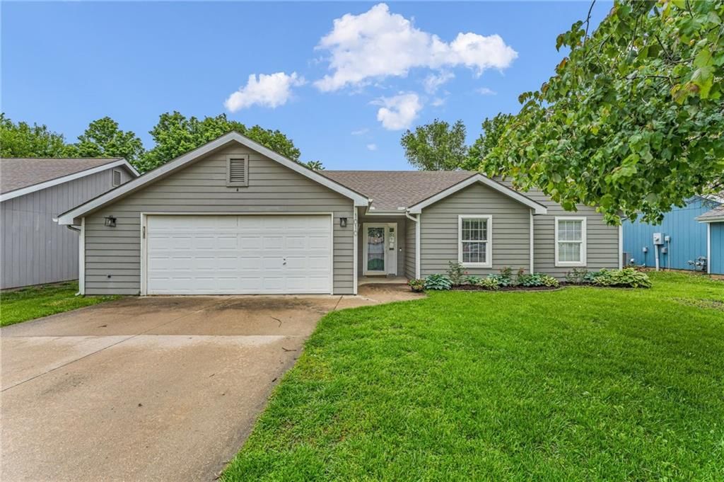 1010 Home Circle, Lawrence, KS