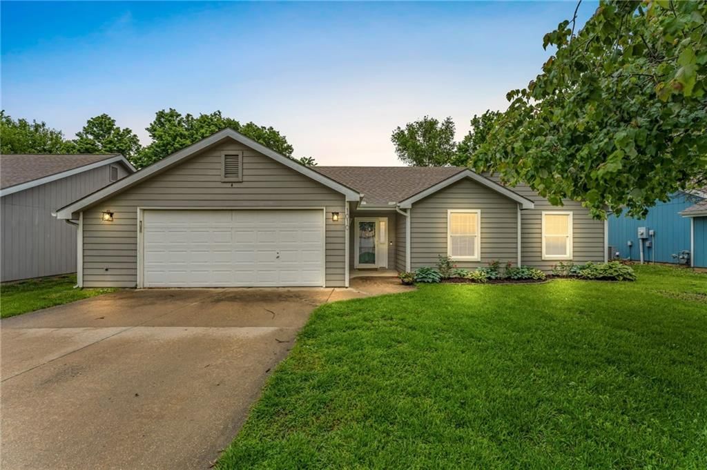1010 Home Circle — photo 4