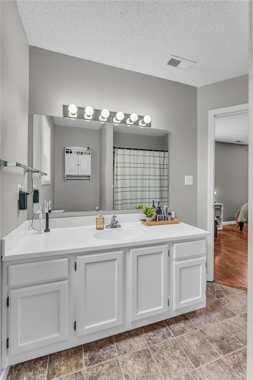 1010 Home Circle — photo 24