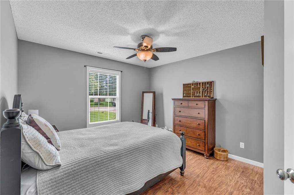 1010 Home Circle — photo 25