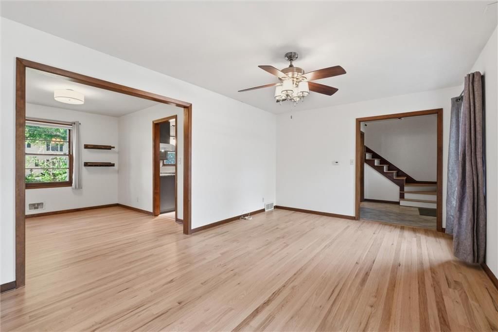 8633 W 89th Street — photo 15