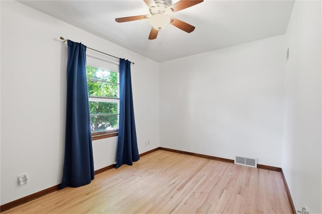 8633 W 89th Street — photo 23