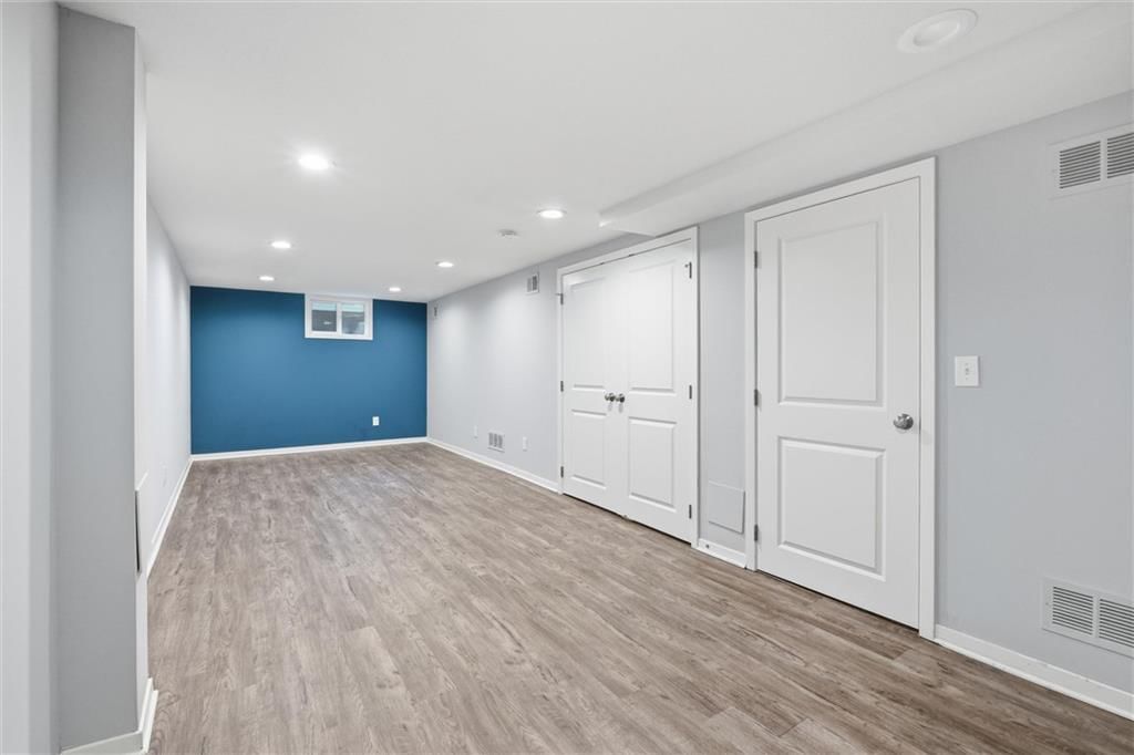 8633 W 89th Street — photo 29