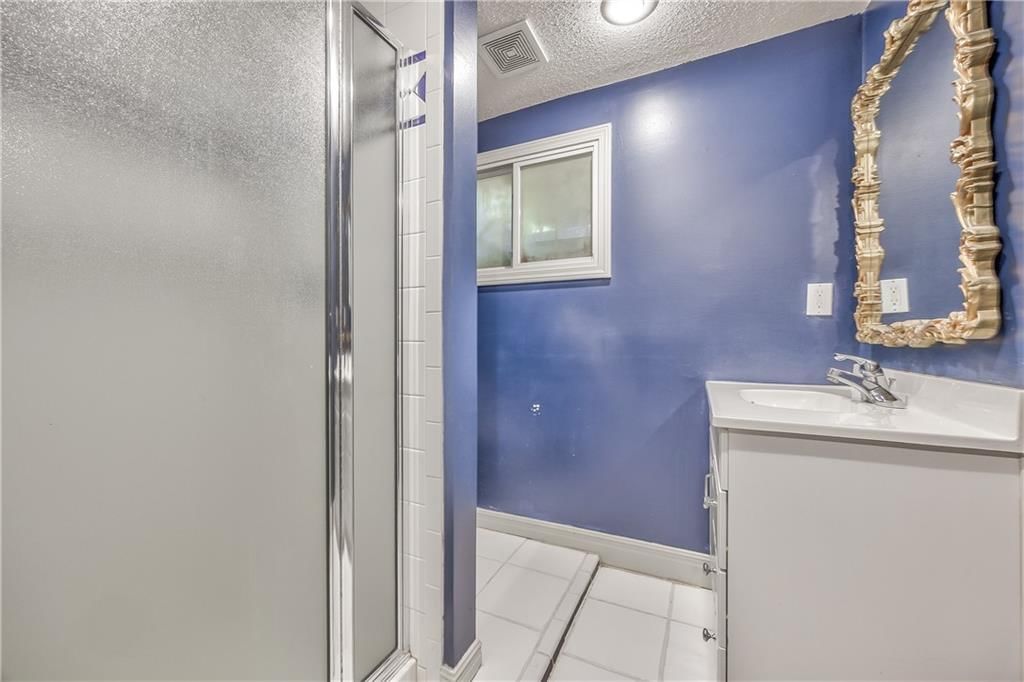 2417 W 49th Terrace — photo 26
