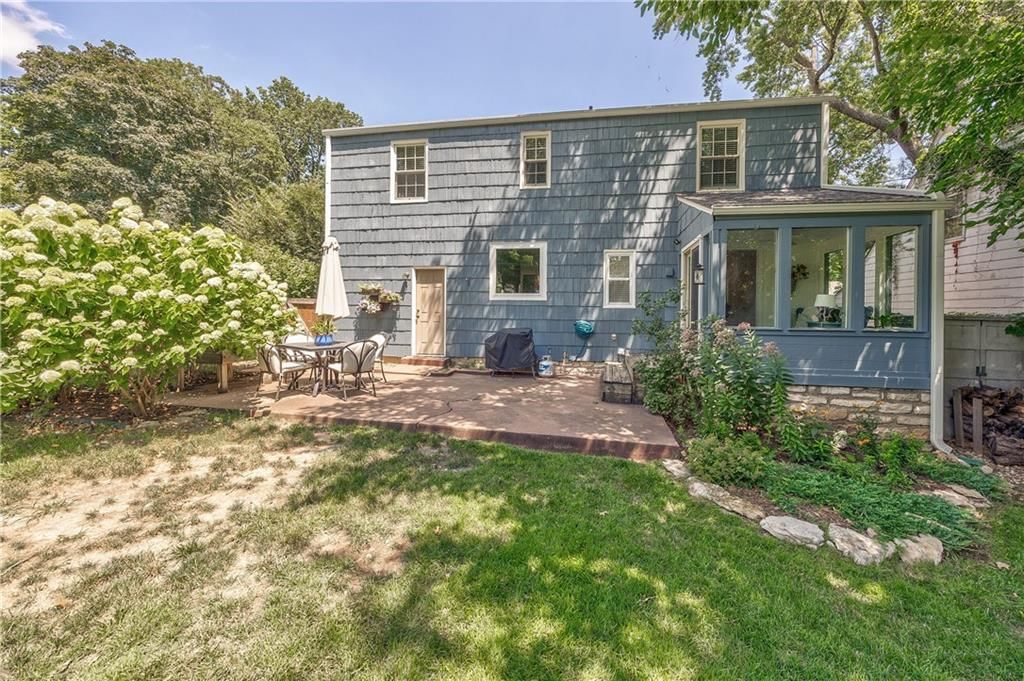 2417 W 49th Terrace — photo 33