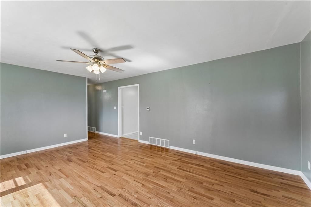 402 S West Street — photo 10