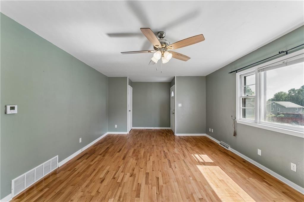 402 S West Street — photo 13