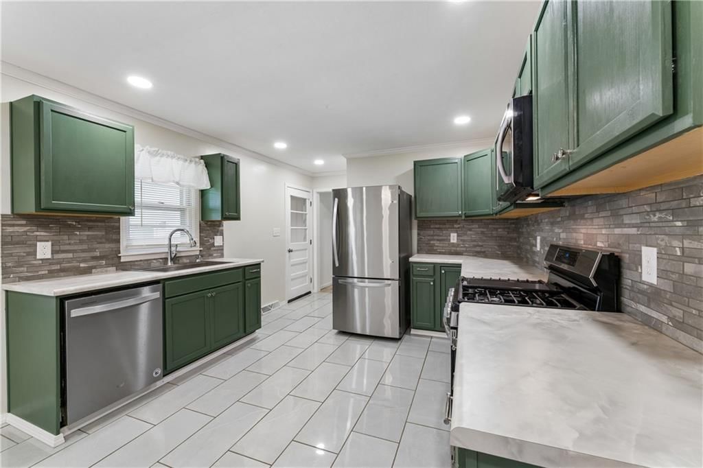 402 S West Street — photo 14