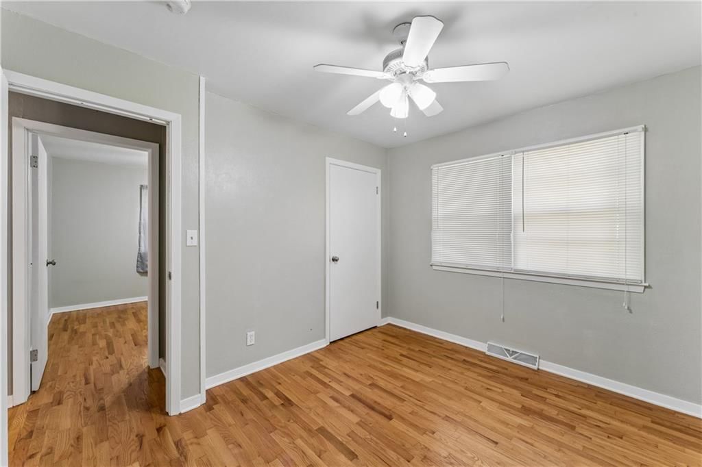 402 S West Street — photo 26