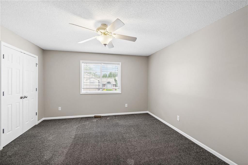 8505 N ARCOLA Avenue — photo 11