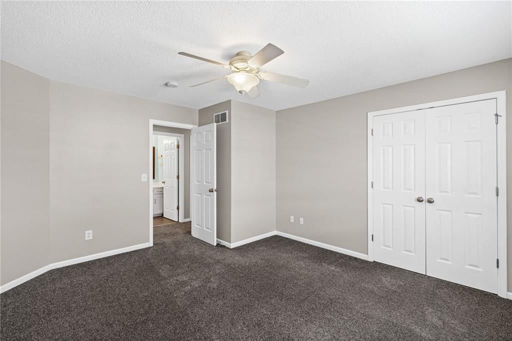 8505 N ARCOLA Avenue — photo 12