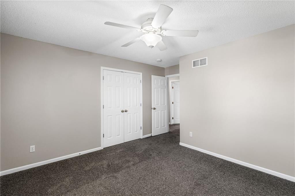 8505 N ARCOLA Avenue — photo 16